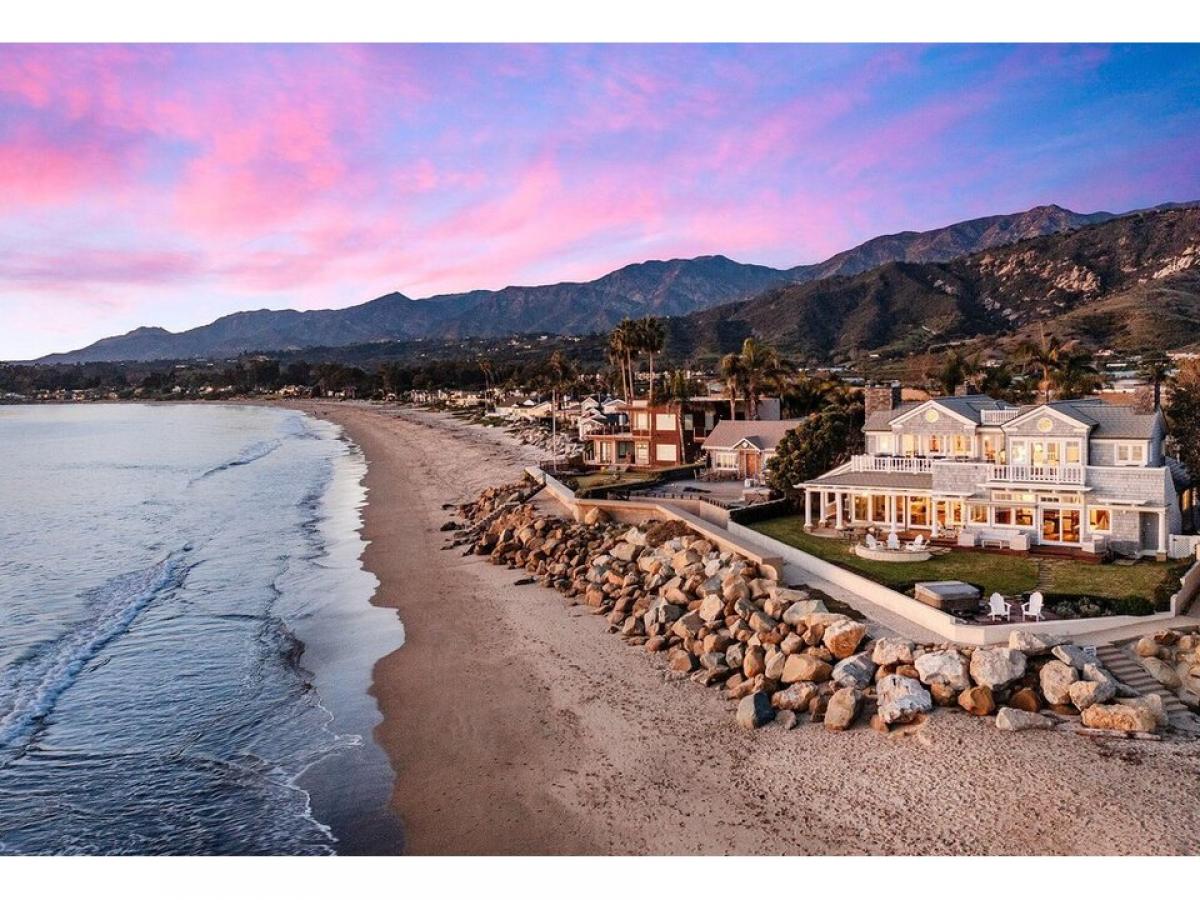 Picture of Home For Sale in Carpinteria, California, United States