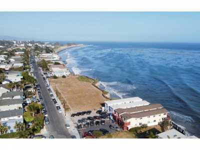 Home For Sale in Isla Vista, California