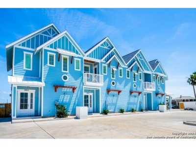 Home For Sale in Corpus Christi, Texas