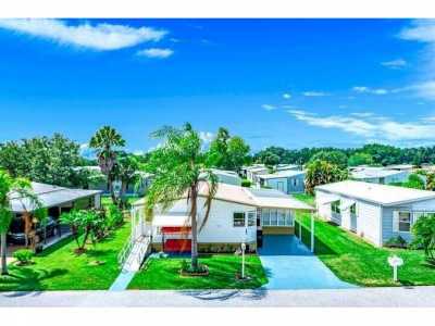 Home For Sale in Port Saint Lucie, Florida