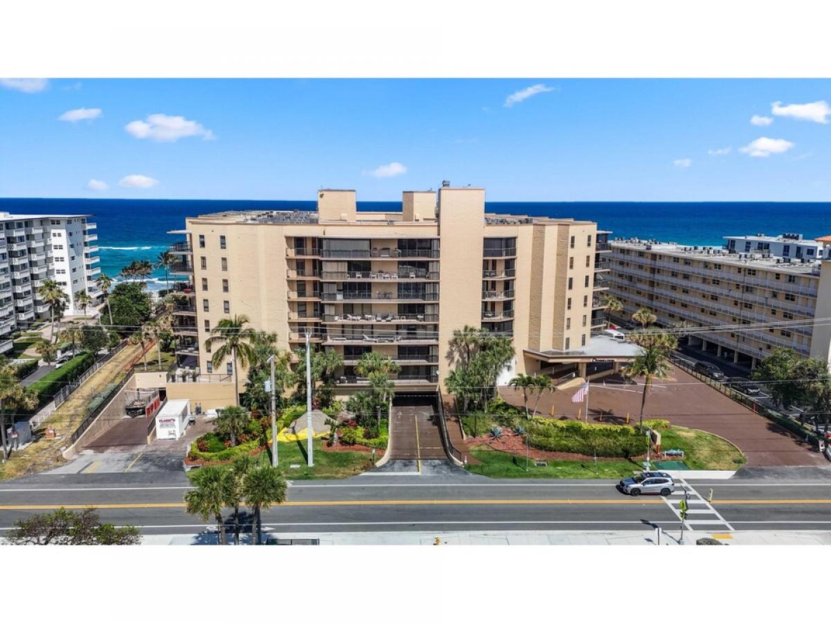 Picture of Home For Sale in Hillsboro Beach, Florida, United States