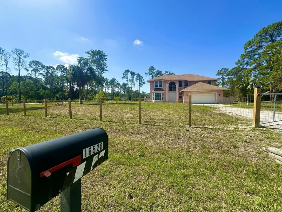 Picture of Home For Rent in Loxahatchee, Florida, United States