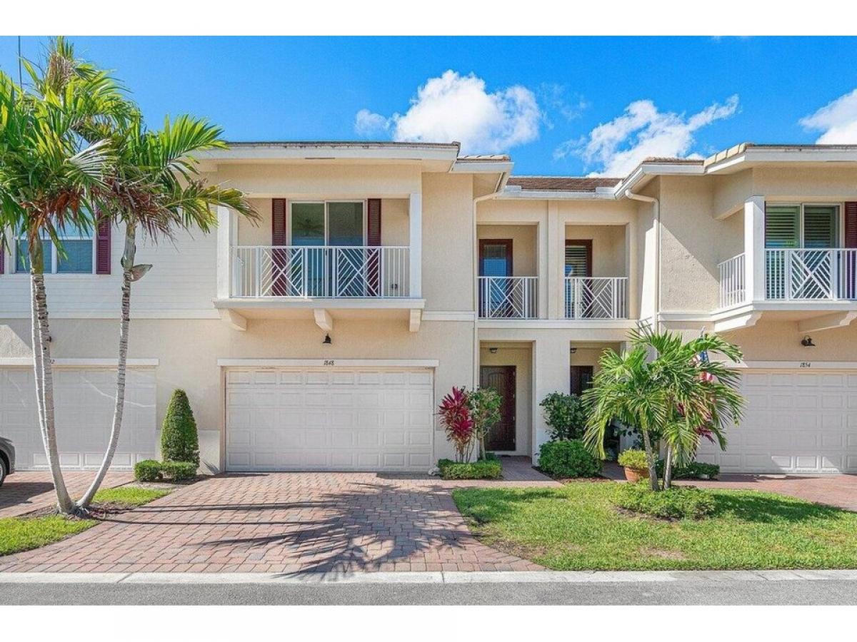 Picture of Home For Sale in North Palm Beach, Florida, United States