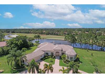 Home For Sale in Port Saint Lucie, Florida