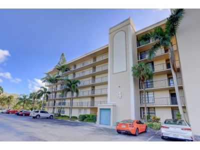 Home For Rent in Boca Raton, Florida