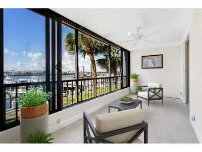 Home For Sale in Jupiter, Florida