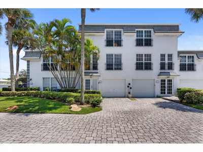 Home For Rent in Hillsboro Beach, Florida