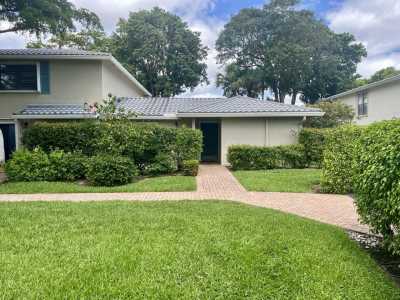 Home For Sale in Boynton Beach, Florida