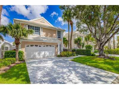 Home For Rent in Palm Beach Gardens, Florida