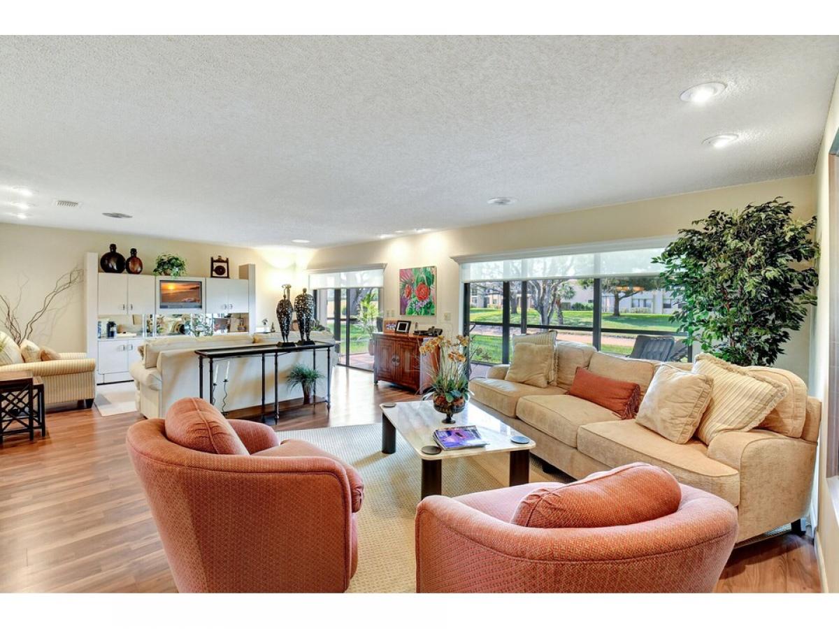 Picture of Home For Sale in Boynton Beach, Florida, United States