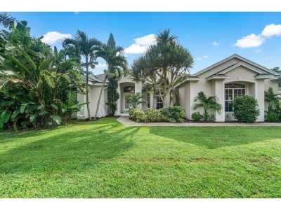 Home For Sale in Palm Beach Gardens, Florida