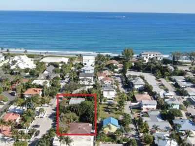 Home For Sale in Ocean Ridge, Florida