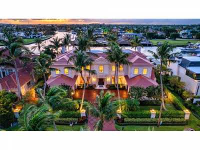 Home For Sale in Boca Raton, Florida