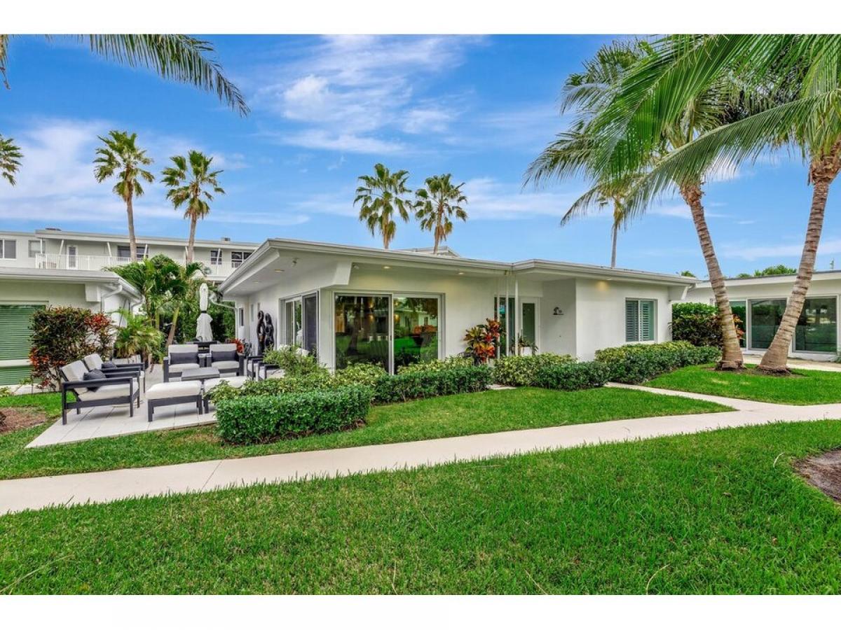 Picture of Home For Sale in Hillsboro Beach, Florida, United States