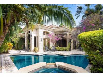 Home For Sale in Boca Raton, Florida