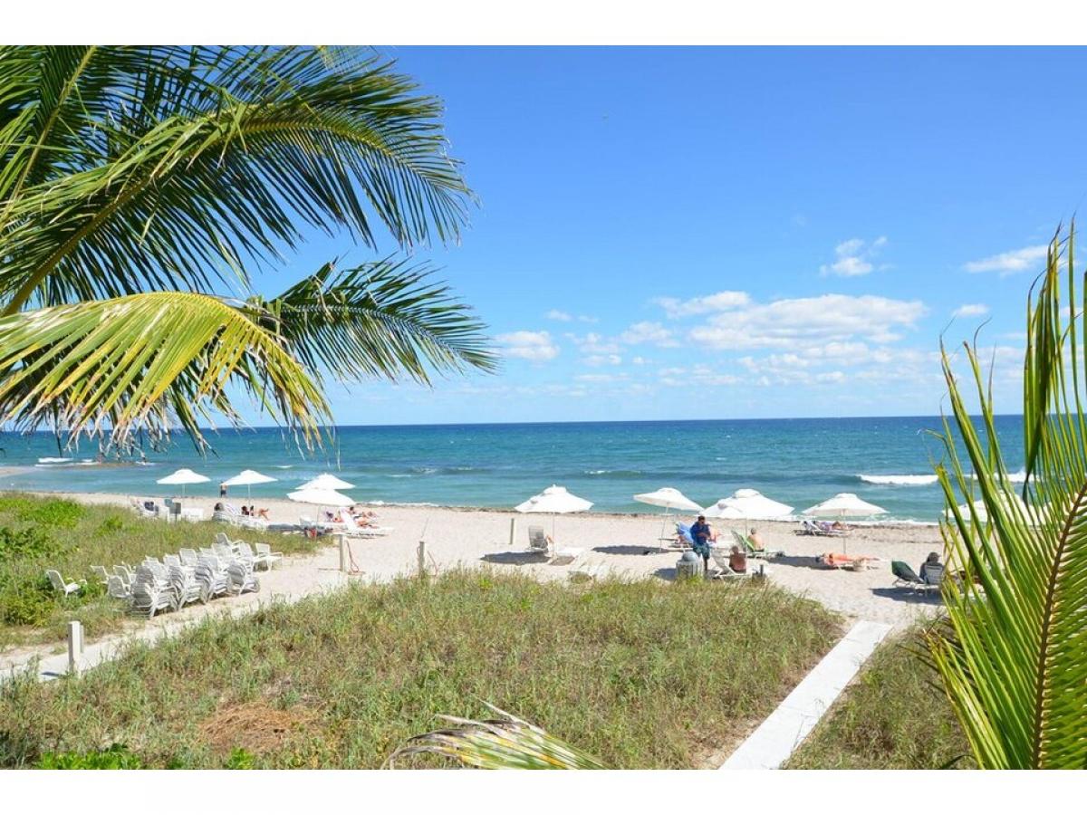 Picture of Home For Sale in Highland Beach, Florida, United States