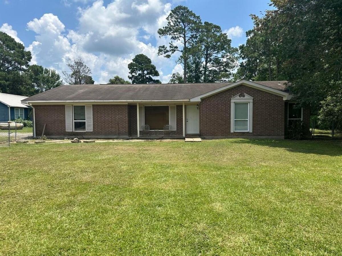 Picture of Home For Sale in Dayton, Texas, United States