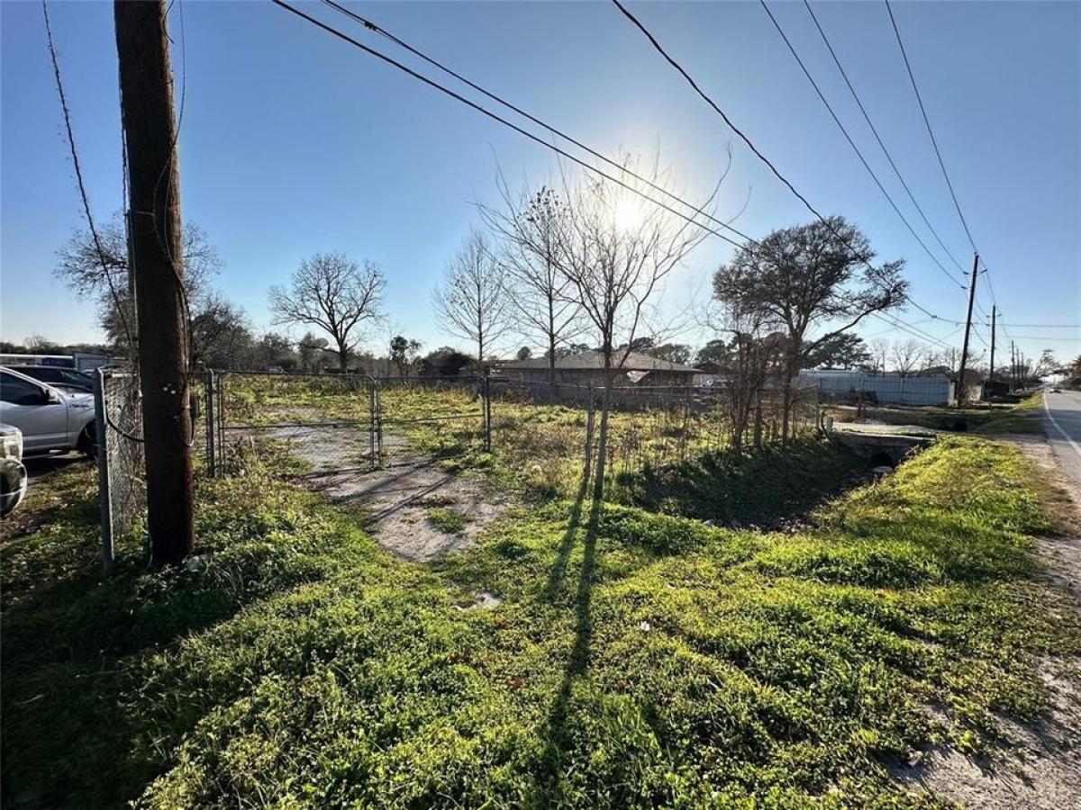 Picture of Residential Land For Sale in Houston, Texas, United States