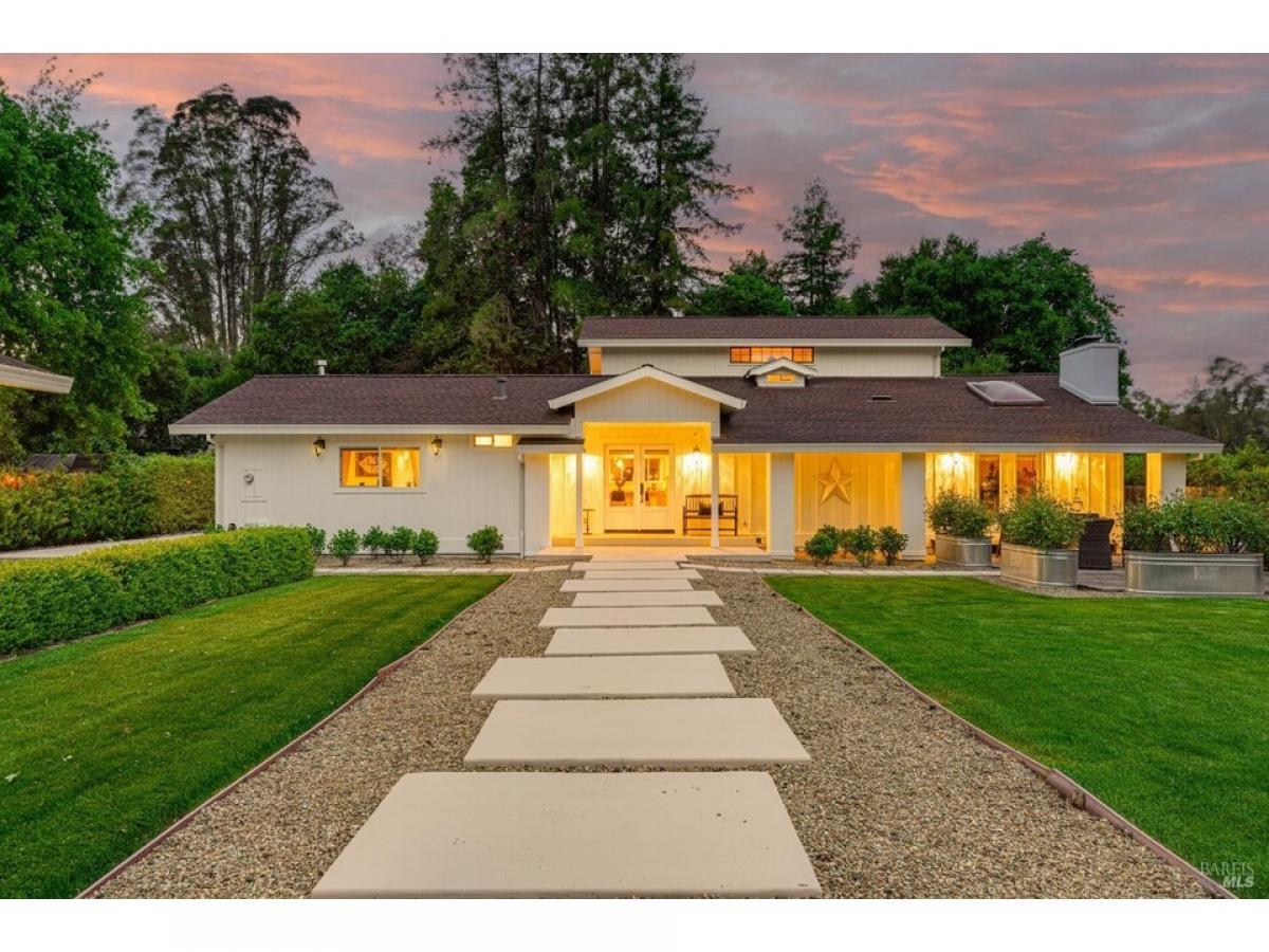 Picture of Home For Sale in Sonoma, California, United States