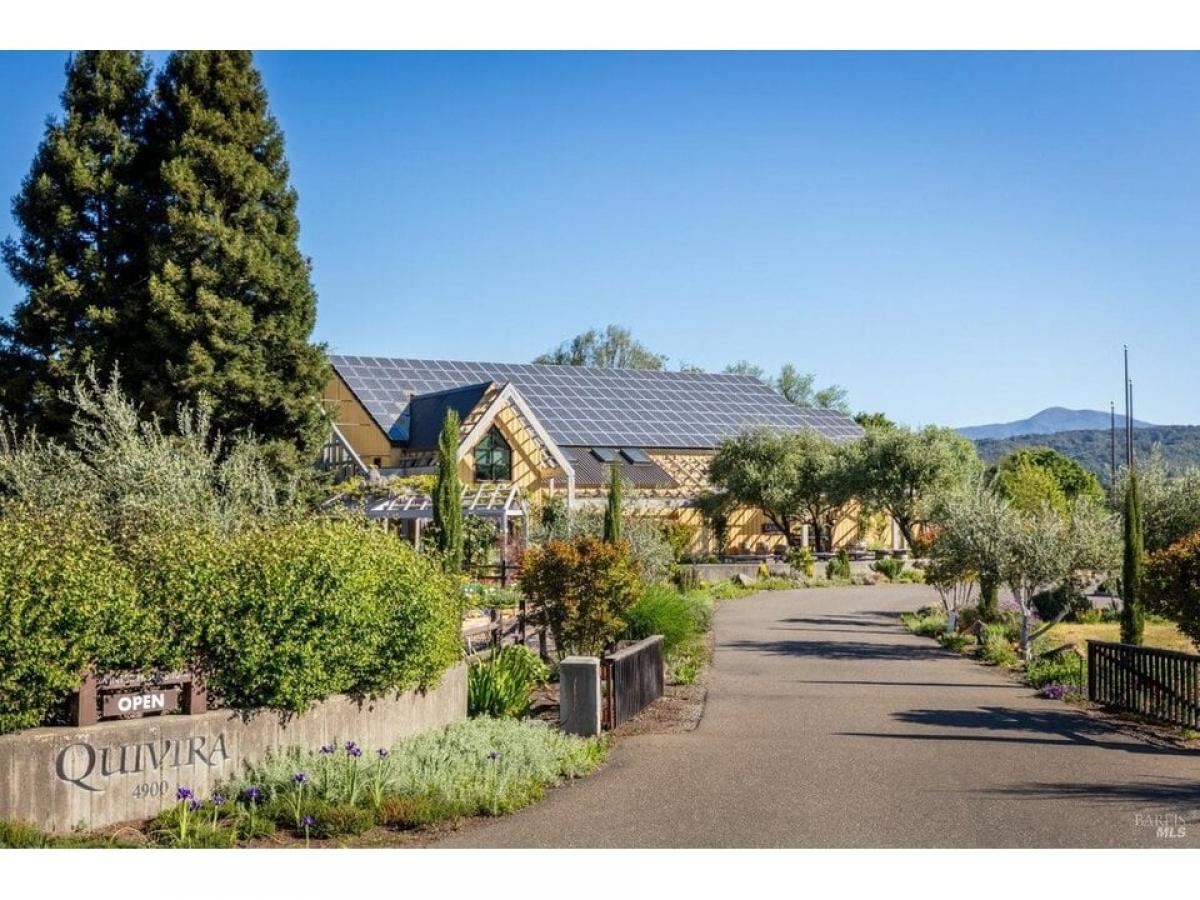 Picture of Home For Sale in Healdsburg, California, United States