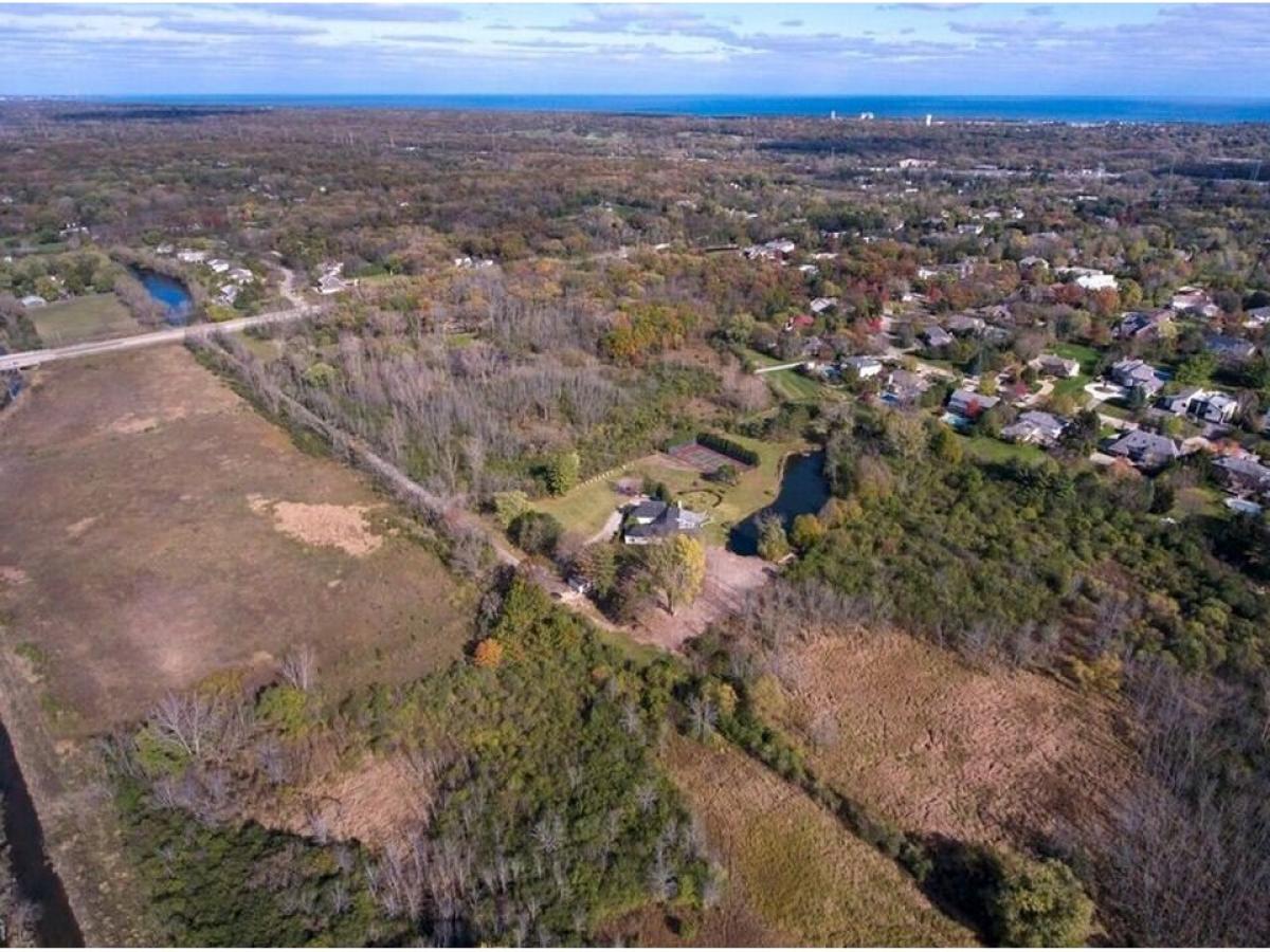 Picture of Residential Land For Sale in Highland Park, Illinois, United States