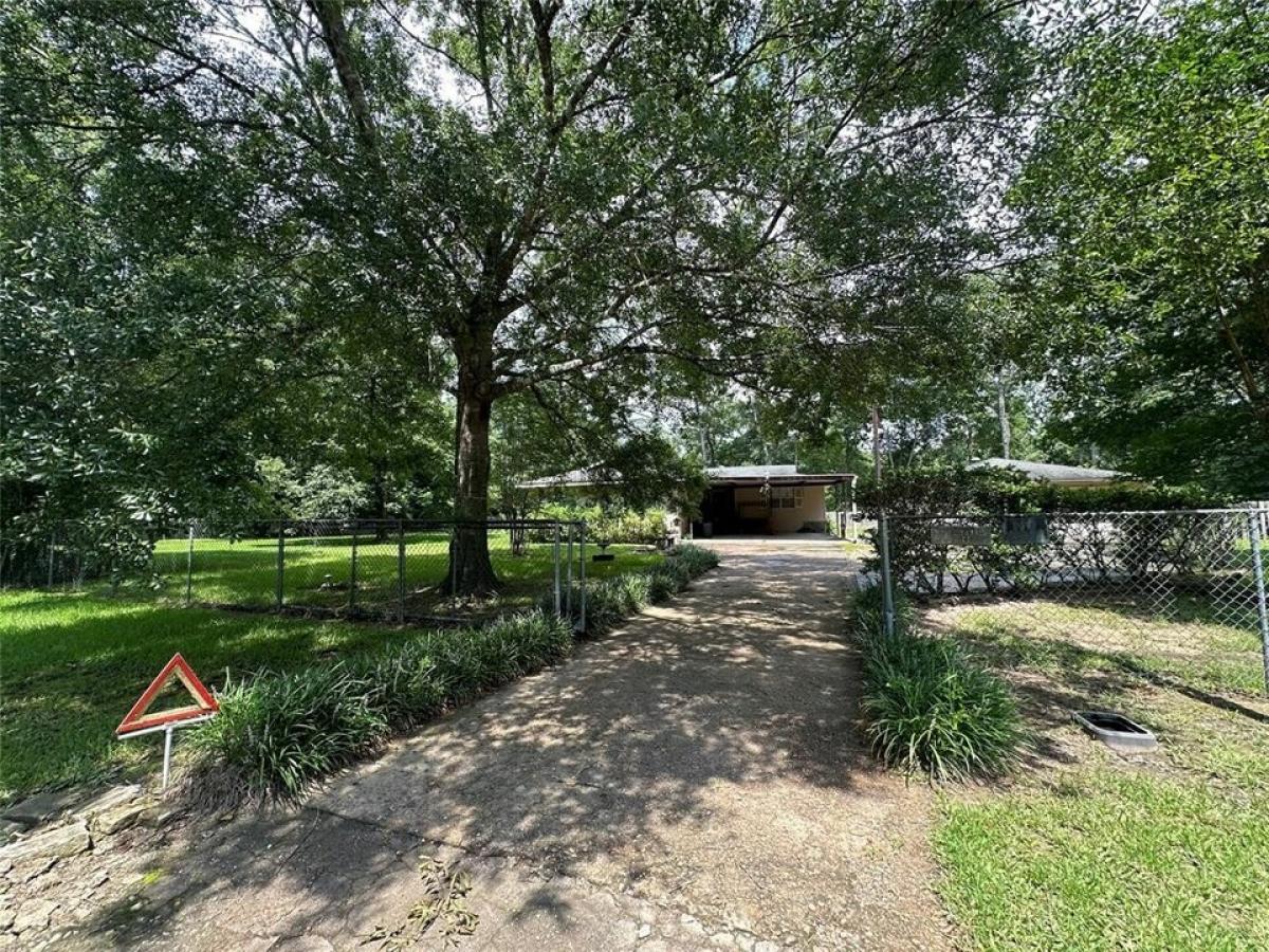 Picture of Home For Sale in Splendora, Texas, United States