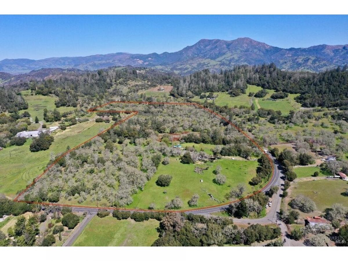 Picture of Home For Sale in Calistoga, California, United States