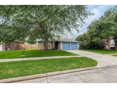 Home For Sale in Baytown, Texas