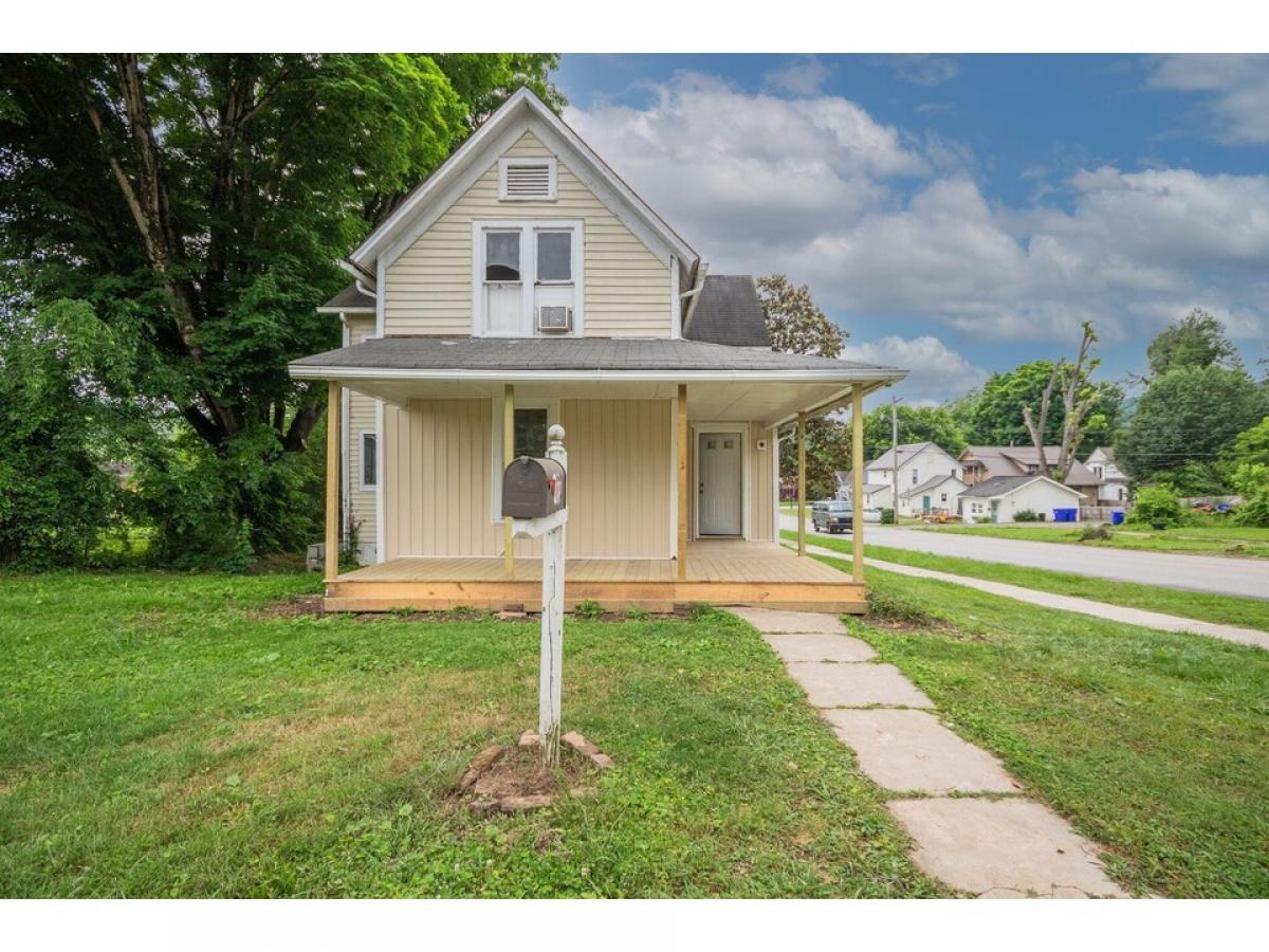 Picture of Home For Sale in Harriman, Tennessee, United States