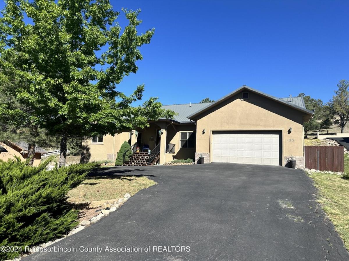 Picture of Home For Sale in Ruidoso, New Mexico, United States