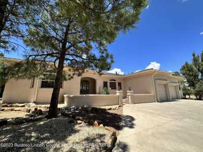 Home For Sale in Ruidoso, New Mexico