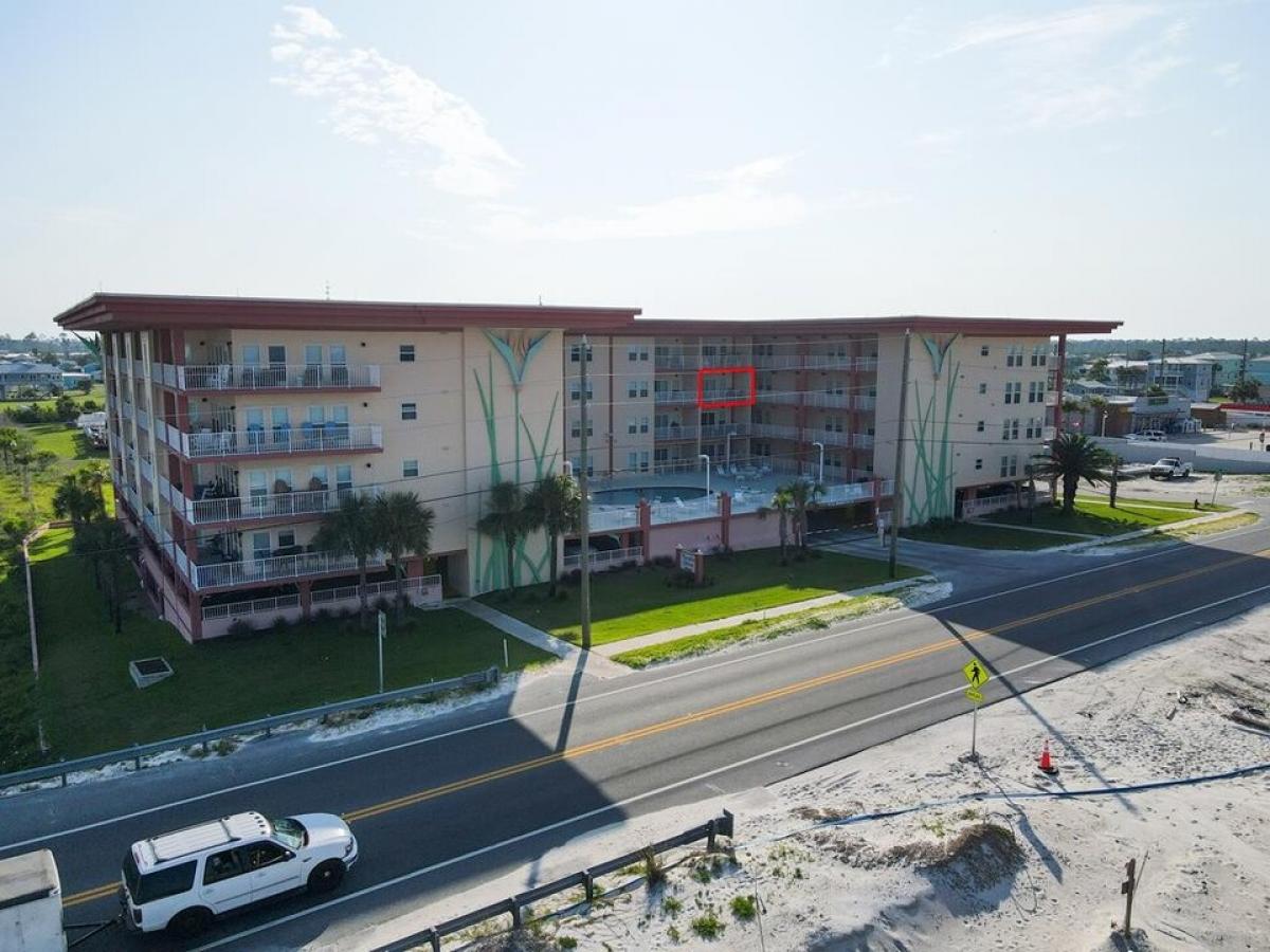 Picture of Home For Sale in Mexico Beach, Florida, United States