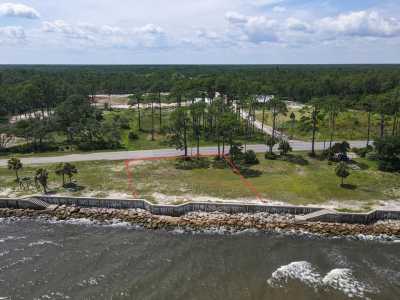 Residential Land For Sale in Carrabelle, Florida