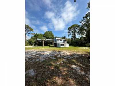 Home For Sale in Carrabelle, Florida