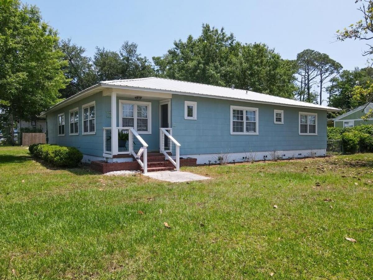 Picture of Home For Sale in Port Saint Joe, Florida, United States