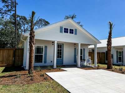 Home For Sale in Port Saint Joe, Florida