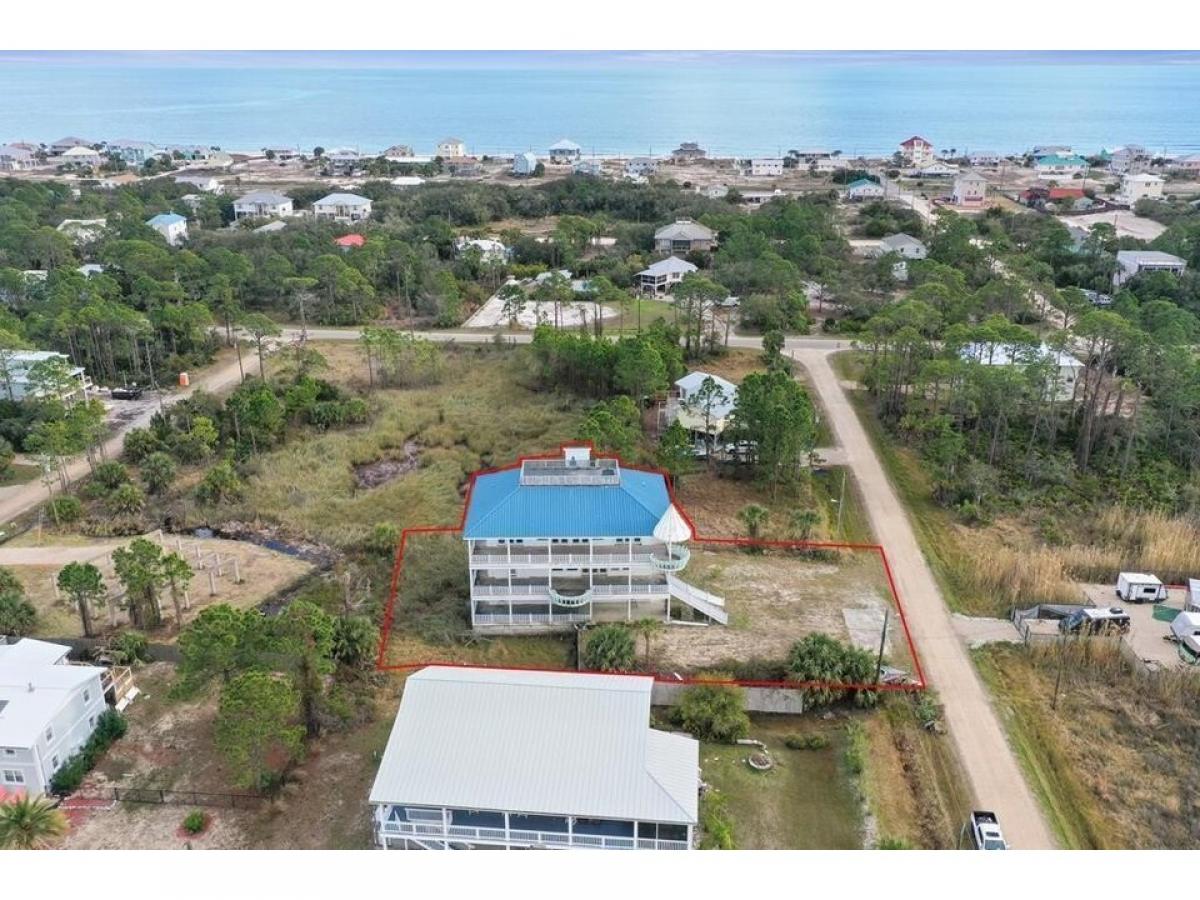 Picture of Home For Sale in Saint George Island, Florida, United States