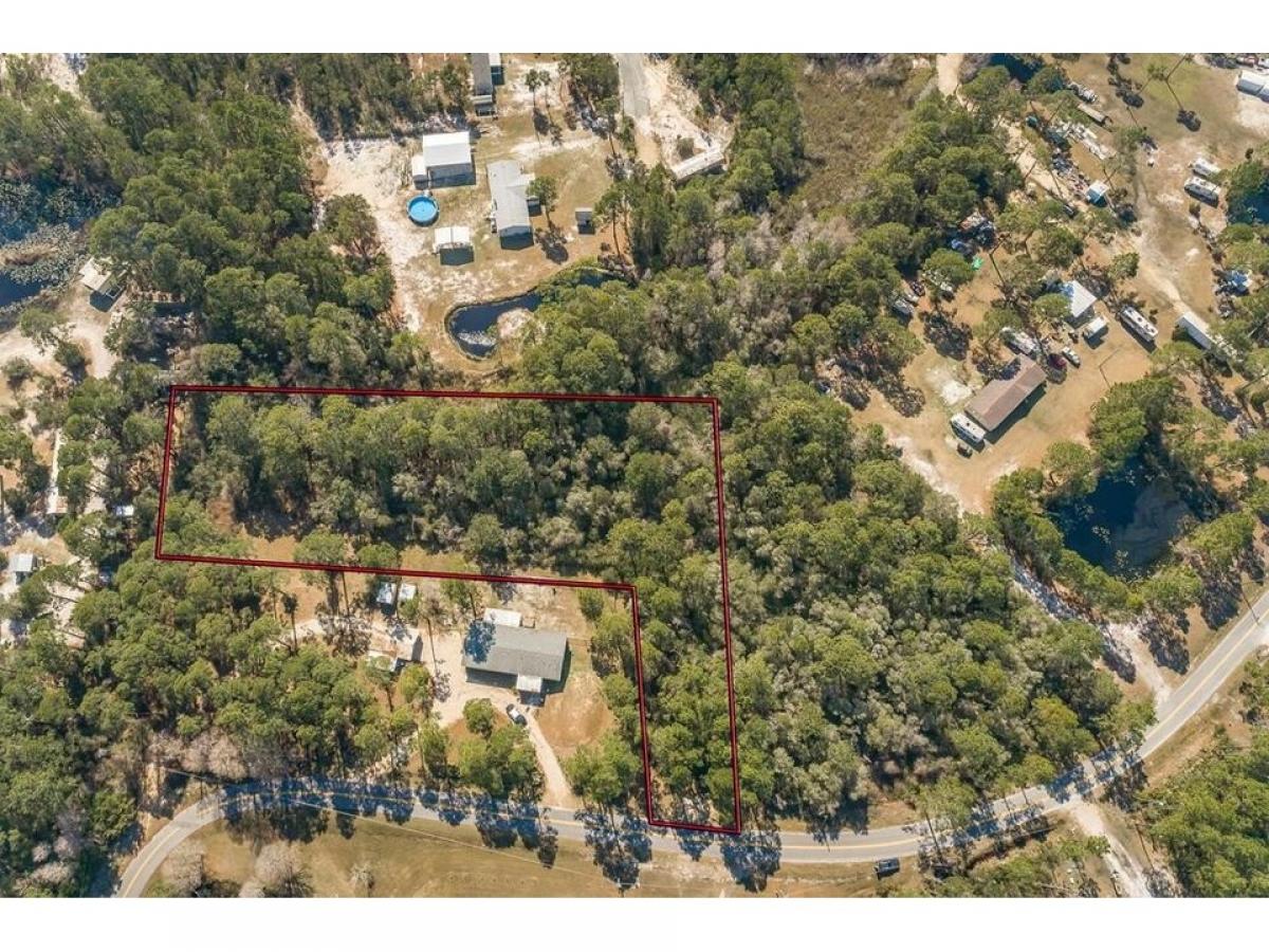 Picture of Residential Land For Sale in Carrabelle, Florida, United States