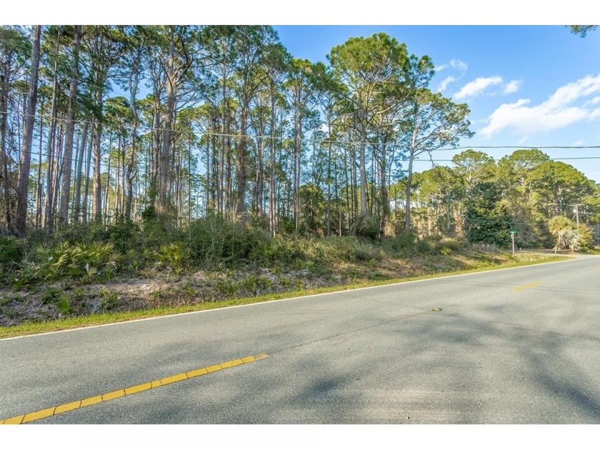 Picture of Residential Land For Sale in Carrabelle, Florida, United States