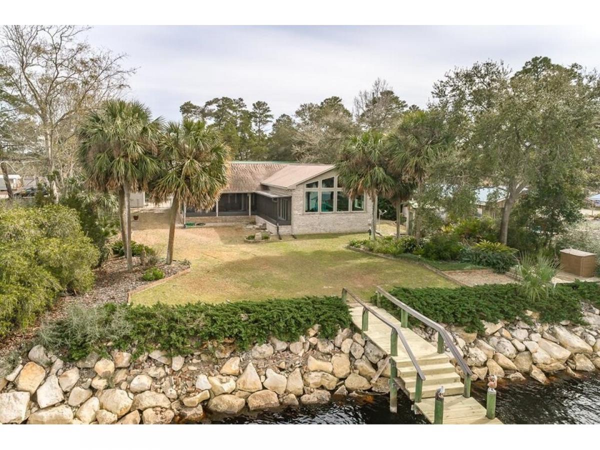 Picture of Home For Sale in Carrabelle, Florida, United States