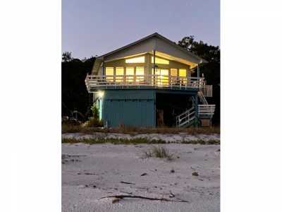 Home For Sale in Carrabelle, Florida