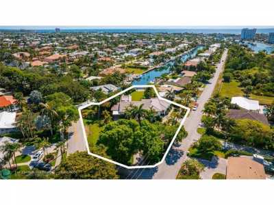 Home For Sale in Lighthouse Point, Florida