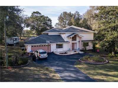 Home For Sale in Citrus Springs, Florida