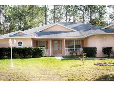 Home For Sale in Citrus Springs, Florida