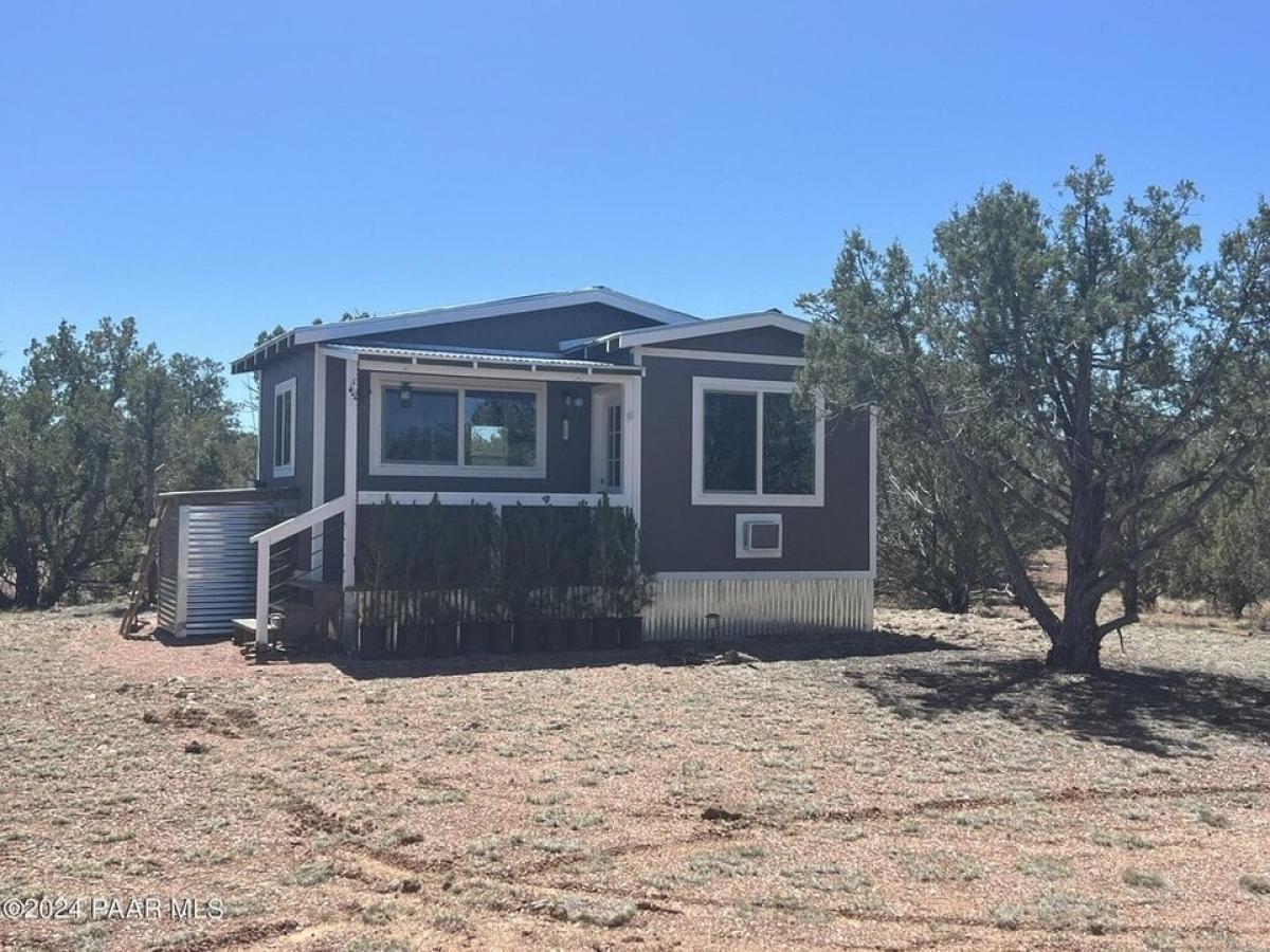 Picture of Home For Sale in Ash Fork, Arizona, United States