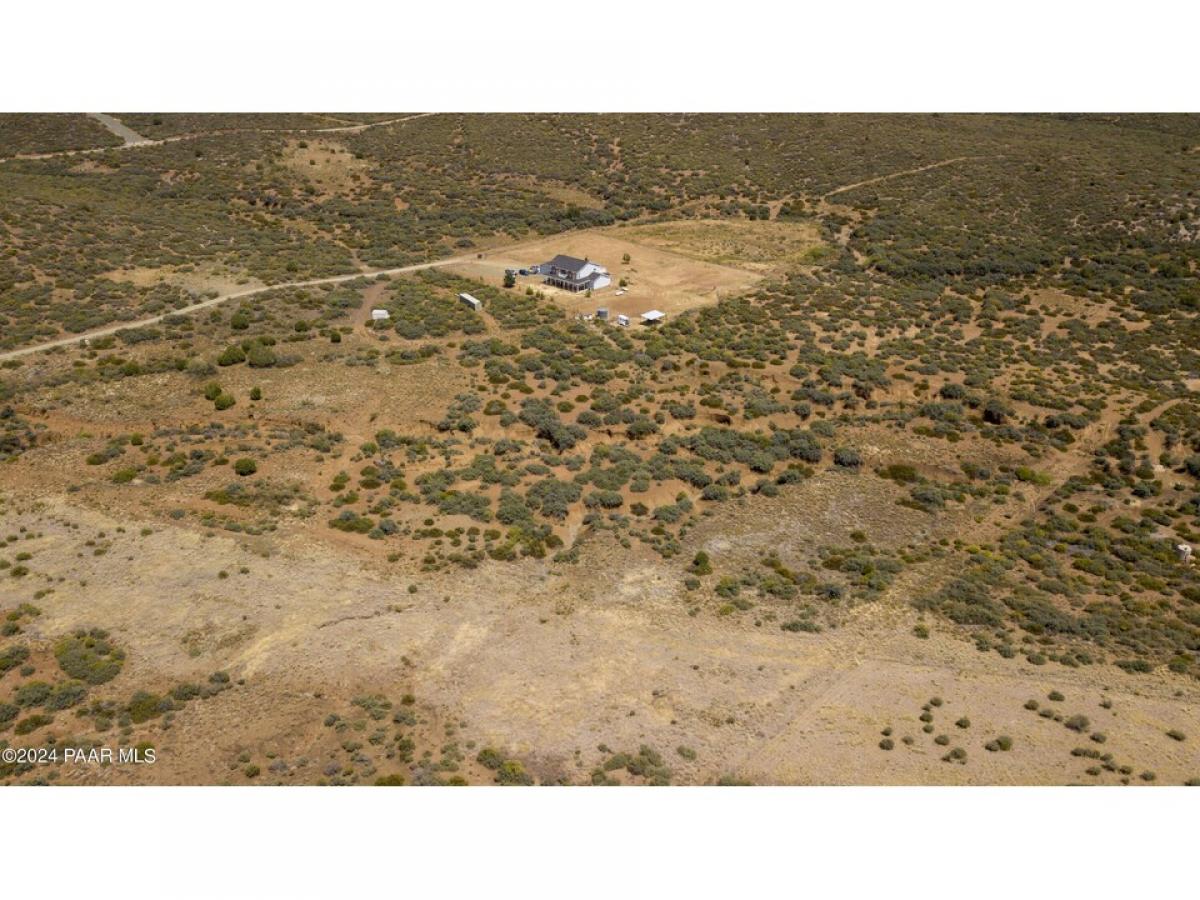 Picture of Residential Land For Sale in Mayer, Arizona, United States