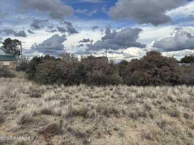 Residential Land For Sale in Mayer, Arizona