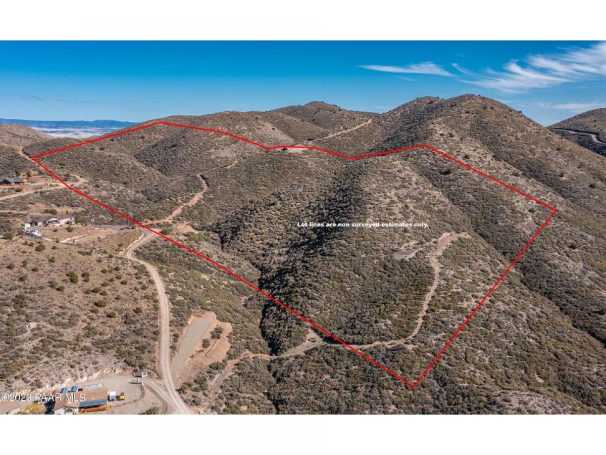 Picture of Residential Land For Sale in Dewey-Humboldt, Arizona, United States