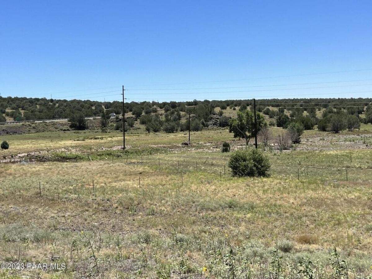 Picture of Residential Land For Sale in Ash Fork, Arizona, United States