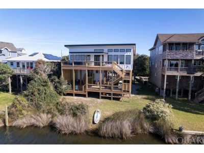 Home For Sale in Hatteras, North Carolina